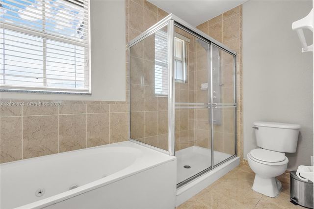 916 NW 135th Terrace, Pembroke Pines, FL 33028