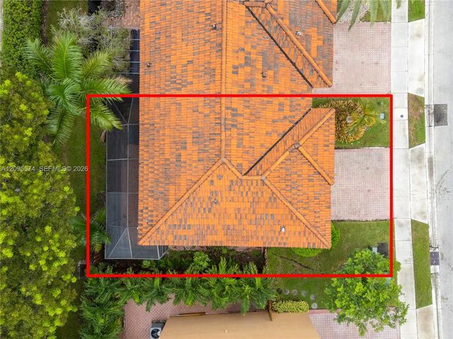 916 NW 135th Terrace, Pembroke Pines, FL 33028