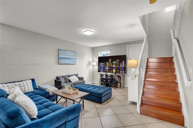 916 NW 135th Terrace, Pembroke Pines, FL 33028