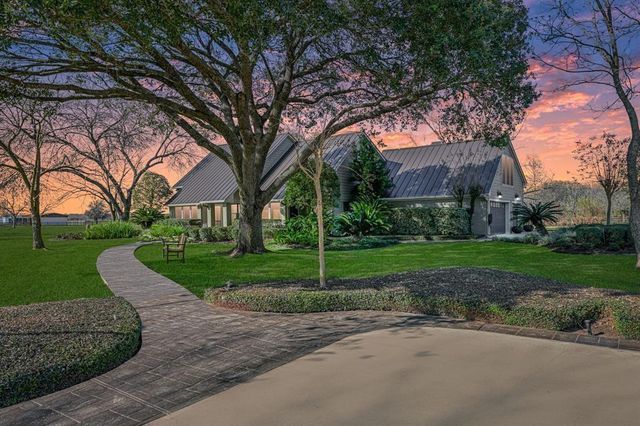1038 Winner Foster Road, Richmond, TX 77406