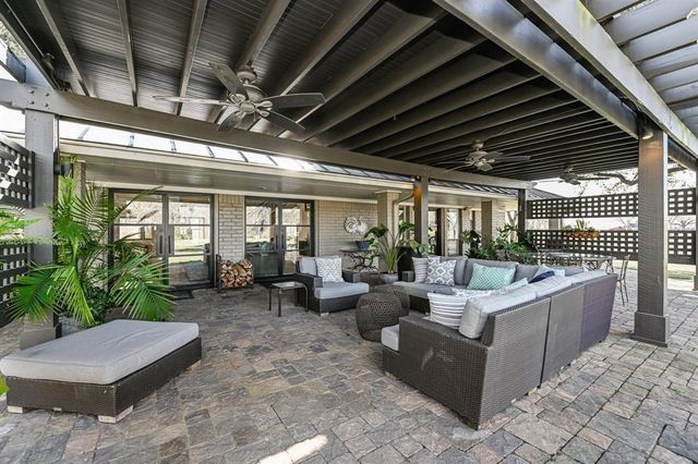 1038 Winner Foster Road, Richmond, TX 77406
