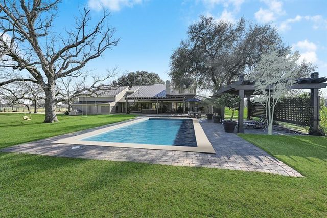 1038 Winner Foster Road, Richmond, TX 77406