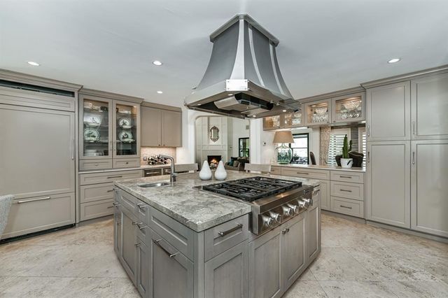 1038 Winner Foster Road, Richmond, TX 77406