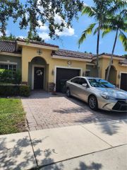 1239 NE 32nd Ter 1239, Homestead, FL 33033