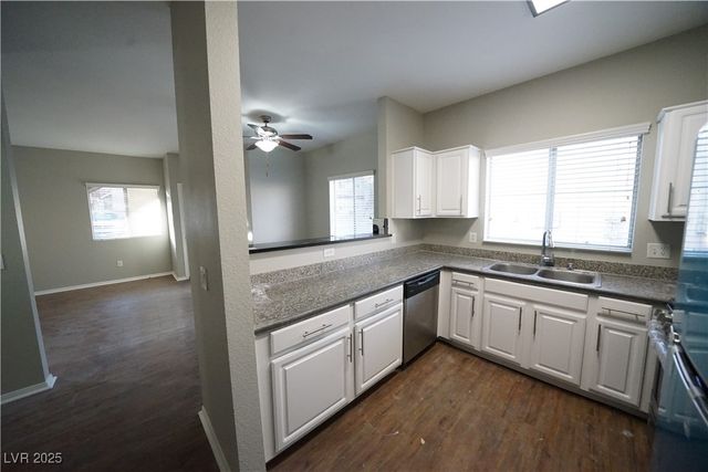 5250 South Rainbow Boulevard 1075, Las Vegas, NV 89118