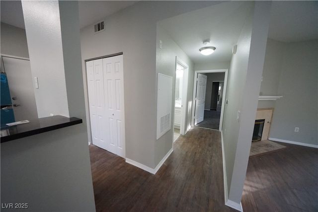 5250 South Rainbow Boulevard 1075, Las Vegas, NV 89118