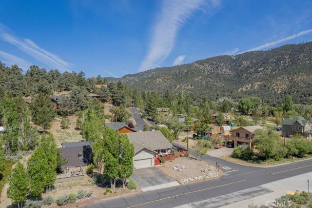 2417 Symonds Drive, Pine Mountain Club, CA 93222