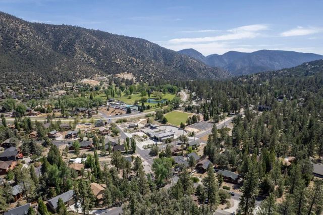 2417 Symonds Drive, Pine Mountain Club, CA 93222