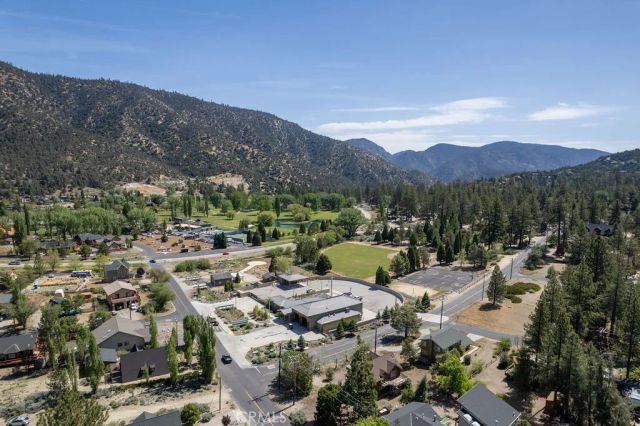 2417 Symonds Drive, Pine Mountain Club, CA 93222