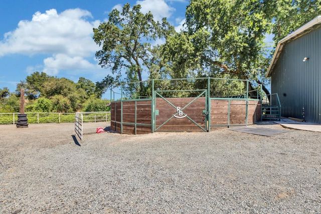 23303 E Buena Vista Rd, Clements, CA 95227