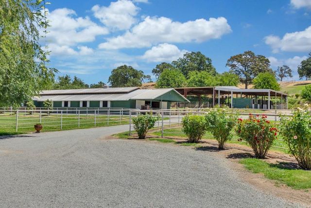 23303 E Buena Vista Rd, Clements, CA 95227