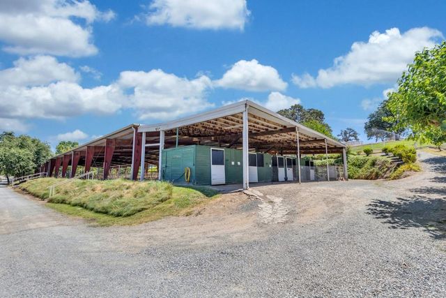 23303 E Buena Vista Rd, Clements, CA 95227