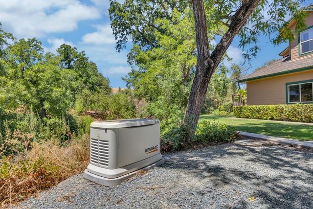 23303 E Buena Vista Rd, Clements, CA 95227