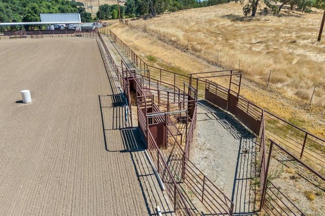 23303 E Buena Vista Rd, Clements, CA 95227