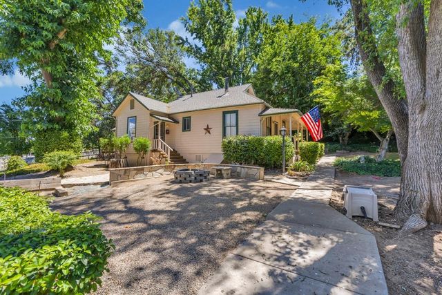 23303 E Buena Vista Rd, Clements, CA 95227