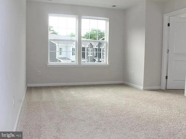 5 KATHERINE DR, Burlington, NJ 08016