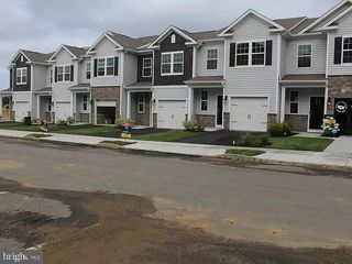 5 KATHERINE DR, Burlington, NJ 08016