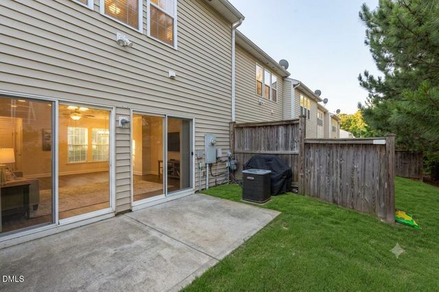 8702 Owl Roost Place, Raleigh, NC 27617