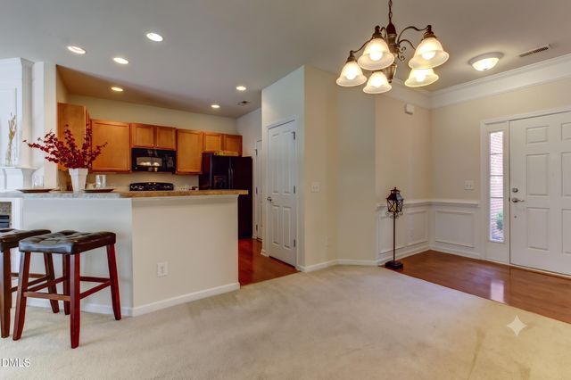 8702 Owl Roost Place, Raleigh, NC 27617