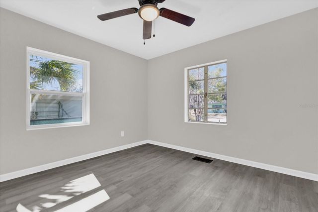 204 LOUIS STREET, Leesburg, FL 34748