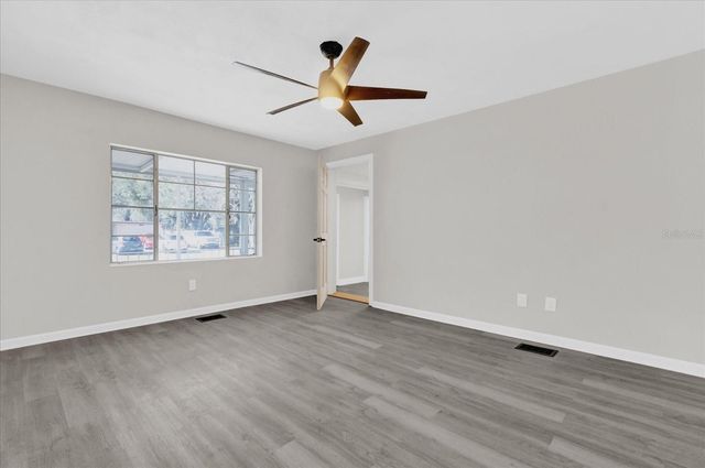 204 LOUIS STREET, Leesburg, FL 34748