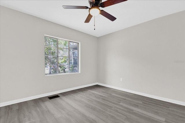 204 LOUIS STREET, Leesburg, FL 34748