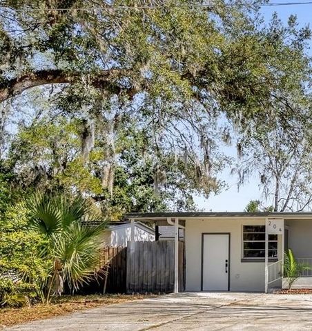 204 LOUIS STREET, Leesburg, FL 34748