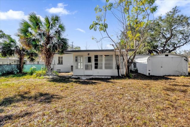 204 LOUIS STREET, Leesburg, FL 34748