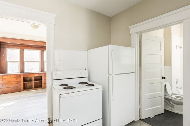 513 W Hillsdale Street, Lansing, MI 48933