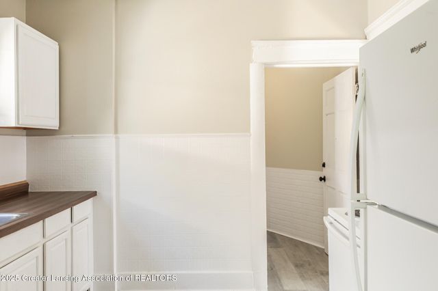 513 W Hillsdale Street, Lansing, MI 48933