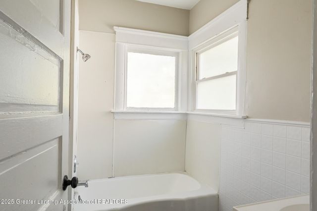 513 W Hillsdale Street, Lansing, MI 48933