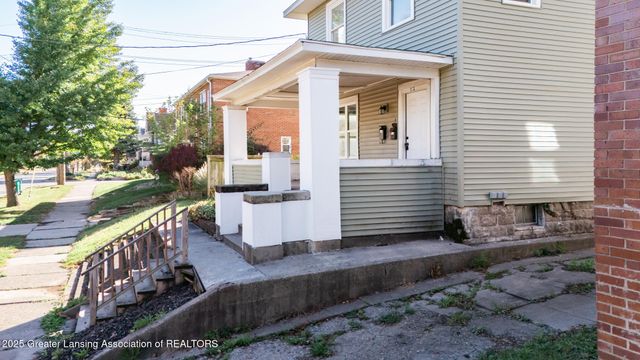 513 W Hillsdale Street, Lansing, MI 48933