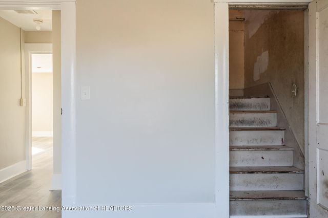 513 W Hillsdale Street, Lansing, MI 48933