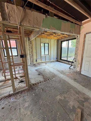 2732 NW 5th Street, Pompano Beach, FL 33069