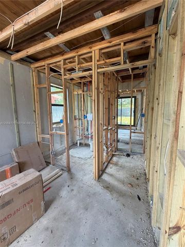 2732 NW 5th Street, Pompano Beach, FL 33069