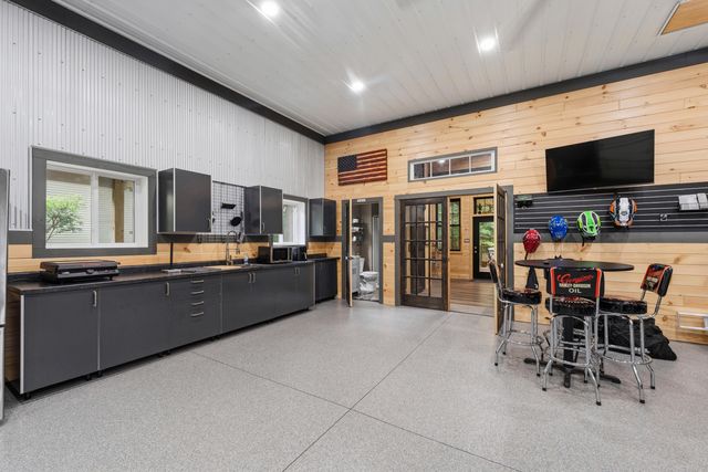 25158 Chaty Lane, Pine Grove Twp, MI 49055