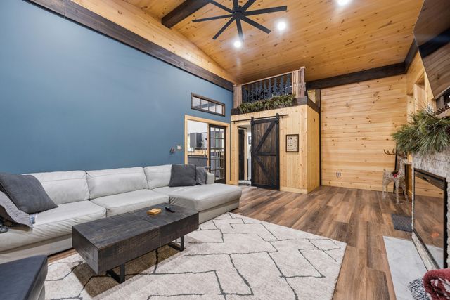 25158 Chaty Lane, Pine Grove Twp, MI 49055