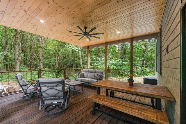 25158 Chaty Lane, Pine Grove Twp, MI 49055