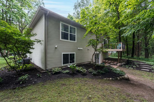 25158 Chaty Lane, Pine Grove Twp, MI 49055