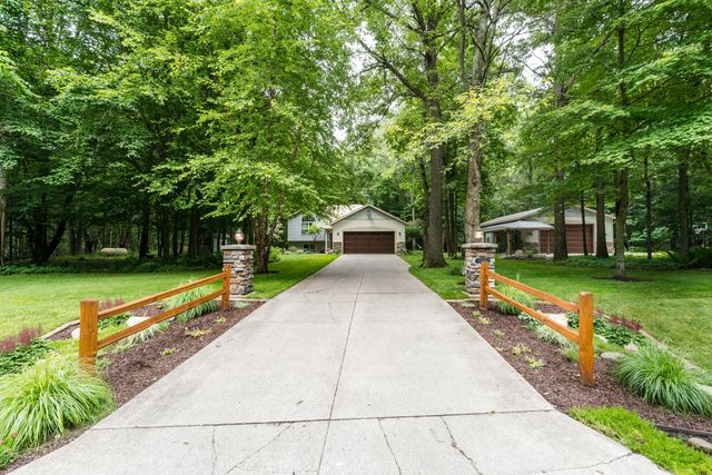 25158 Chaty Lane, Pine Grove Twp, MI 49055