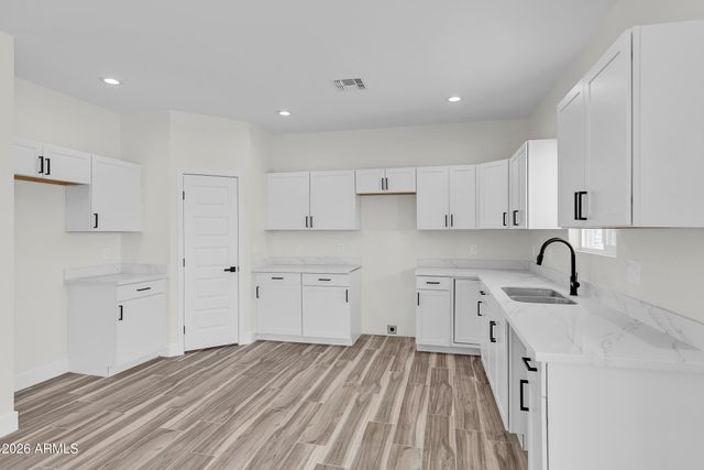 37668 W ILLINI Street, Tonopah, AZ 85354