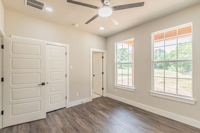 2701 County Road 405, Alvarado, TX 76009