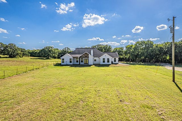 2701 County Road 405, Alvarado, TX 76009