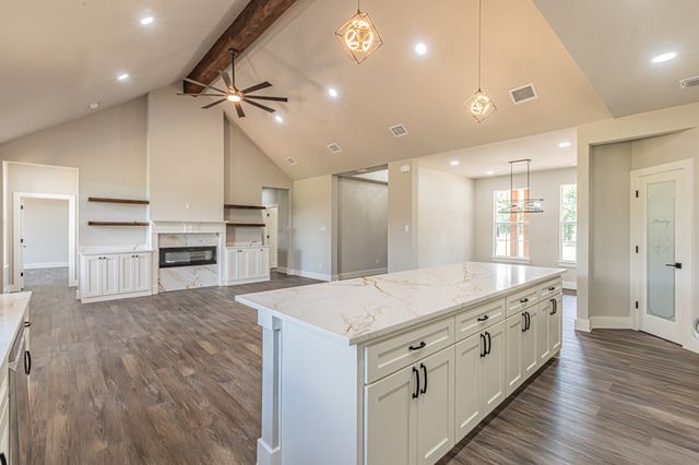 2701 County Road 405, Alvarado, TX 76009