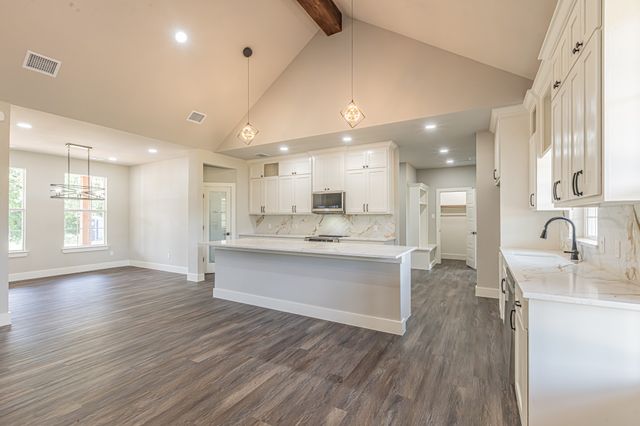2701 County Road 405, Alvarado, TX 76009