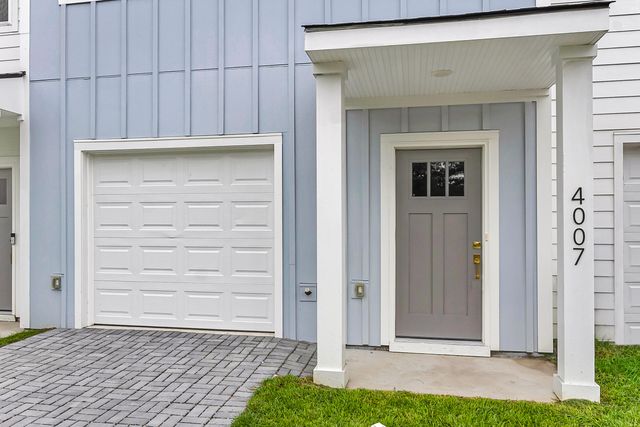 4007 Gravely Avenue, North Charleston, SC 29405