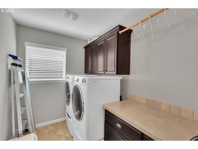 15966 Nw LINDER St, Portland, OR 97229