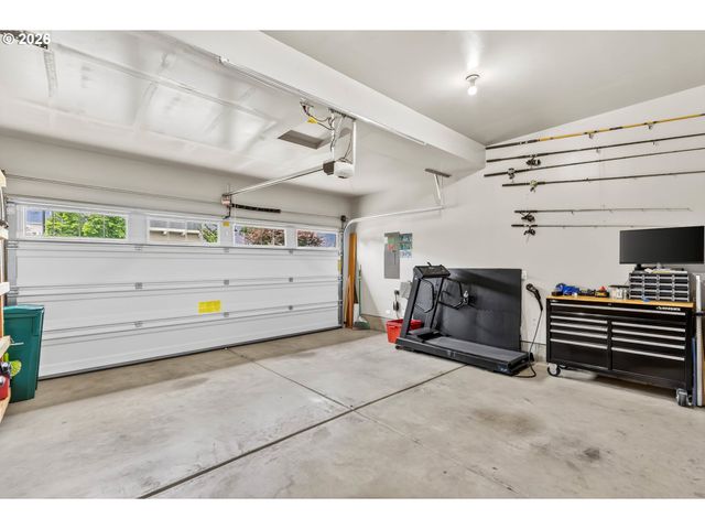 15966 Nw LINDER St, Portland, OR 97229