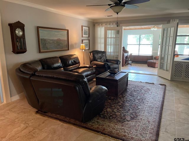 600 Penny ln, Lindale, TX 75771