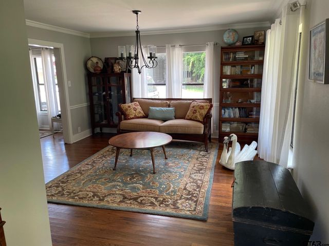 600 Penny ln, Lindale, TX 75771